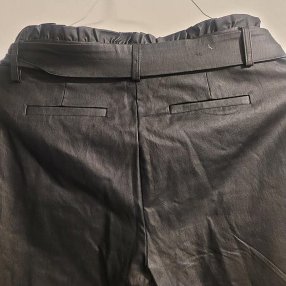 Faux leather pants - Picture 4 of 4